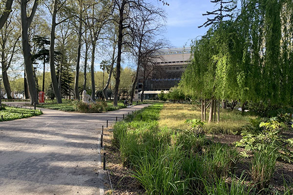 Square Bir Hakeim